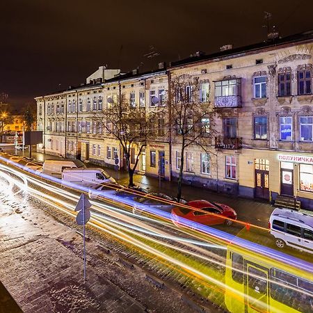 Apartments Alfa Tsekhova 1 Lviv Exterior photo