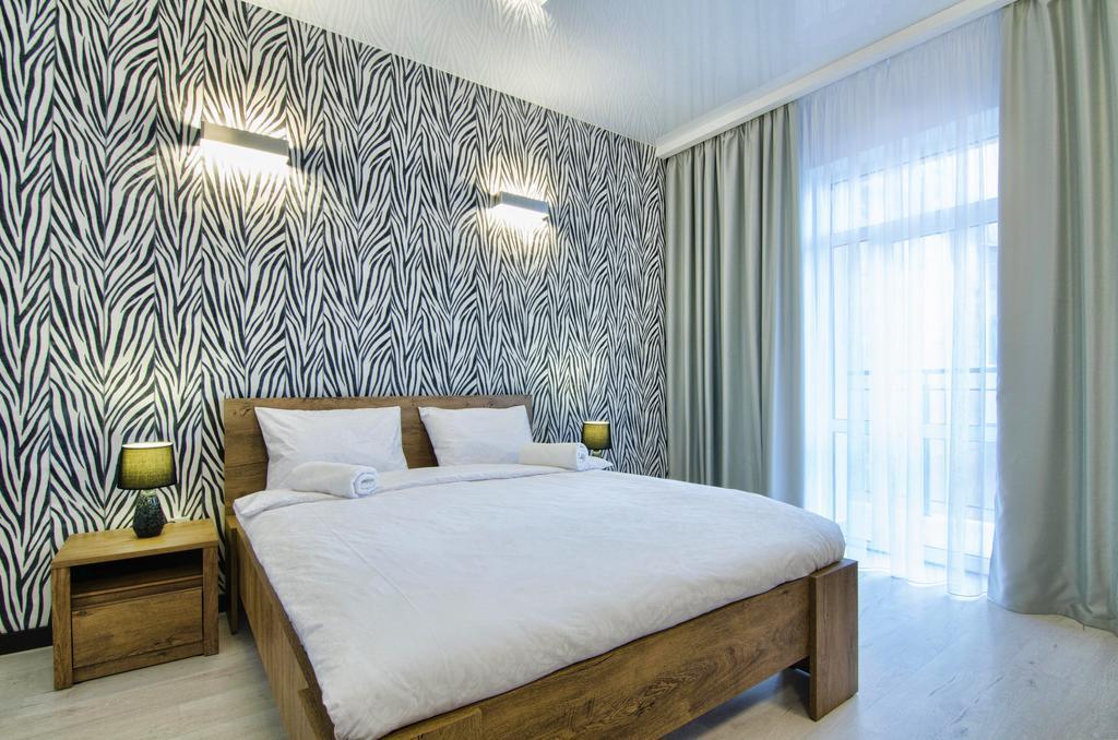 Apartments Alfa Tsekhova 1 Lviv Room photo