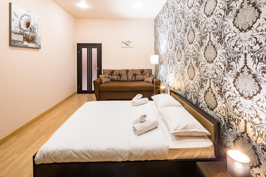 Apartments Alfa Tsekhova 1 Lviv Exterior photo
