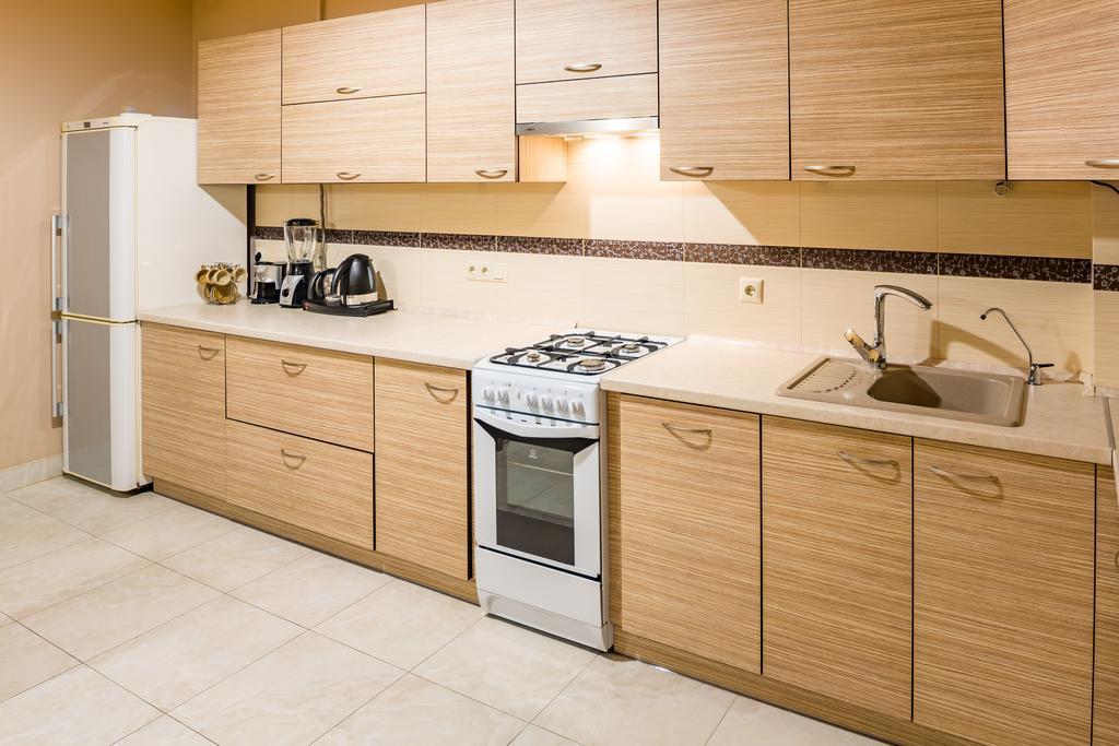 Apartments Alfa Tsekhova 1 Lviv Exterior photo