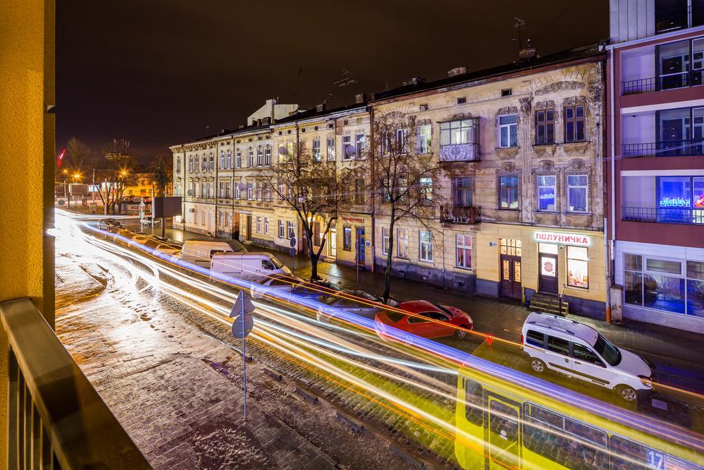 Apartments Alfa Tsekhova 1 Lviv Exterior photo
